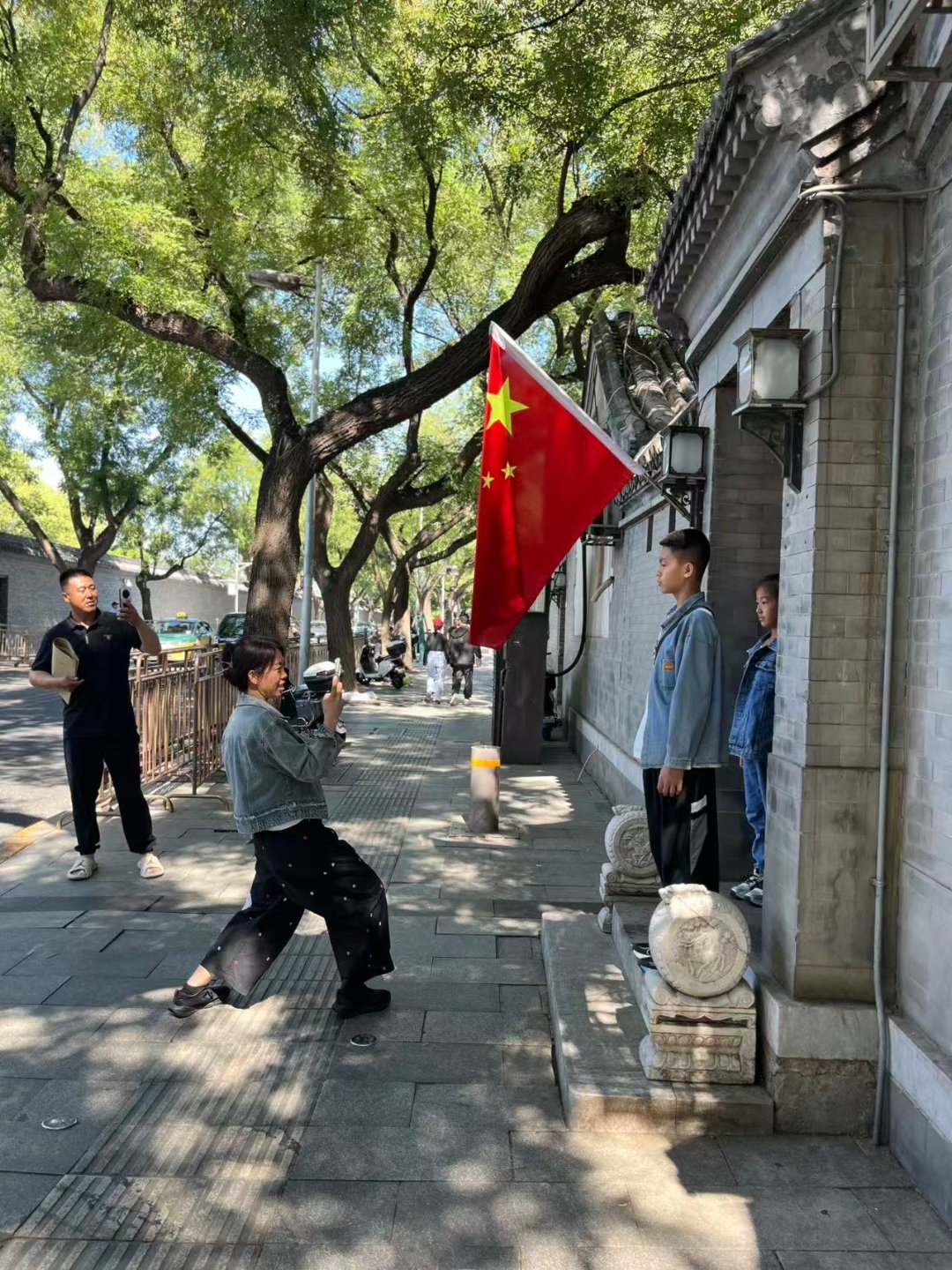 生在新中国，长在红旗下！现在的孩子，多幸福呀。勿忘九一八 ​​​