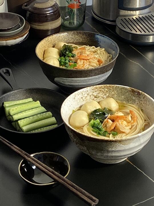 鱼丸虾面来一碗🥢