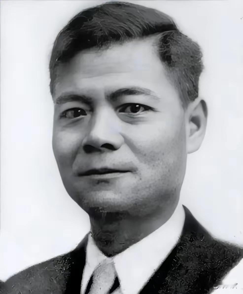 1943年，中共创始人陈潭秋牺牲，妻子在狱中生下遗腹子，后改嫁老红军，新婚时却对