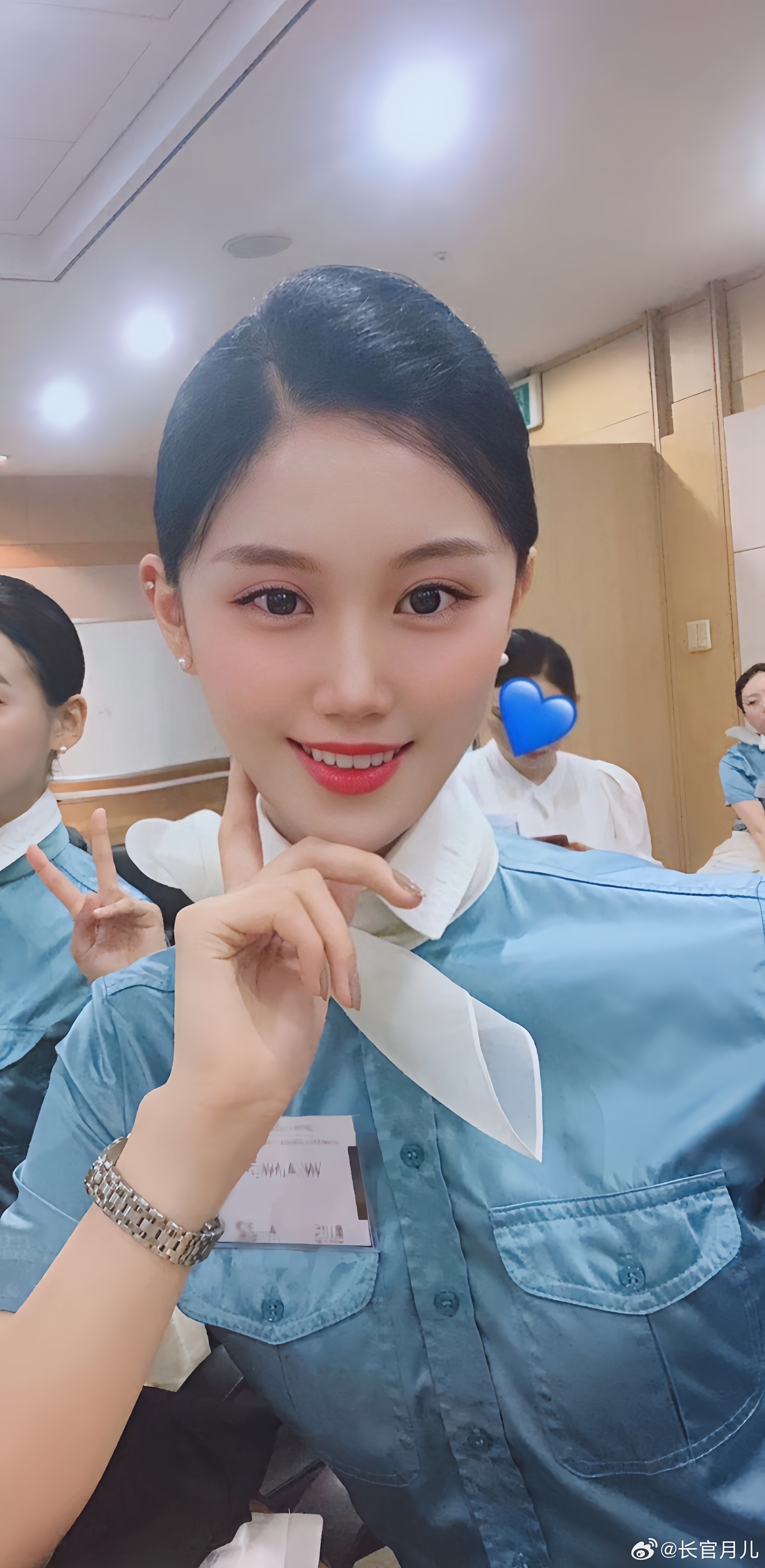 大韩空姐的微笑。 