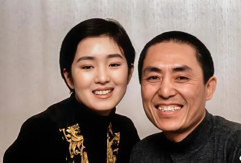 曾经一定深爱过，
所以才这么有夫妻相吧。

