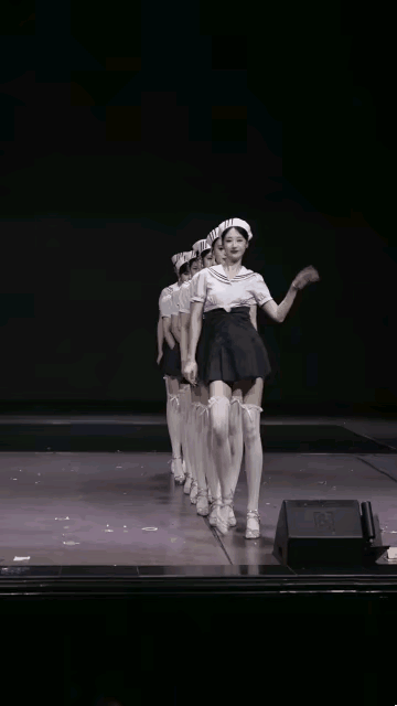 水手舞[快哭了]