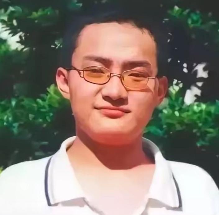 孙宇晨真是个狠人，他高中时学习成绩也就能上个三本学校，他却想凭一篇作文就想上北大