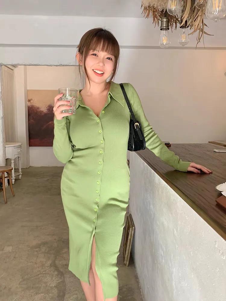 喝喝咖啡，聊个天。帅不帅无所谓！！！
