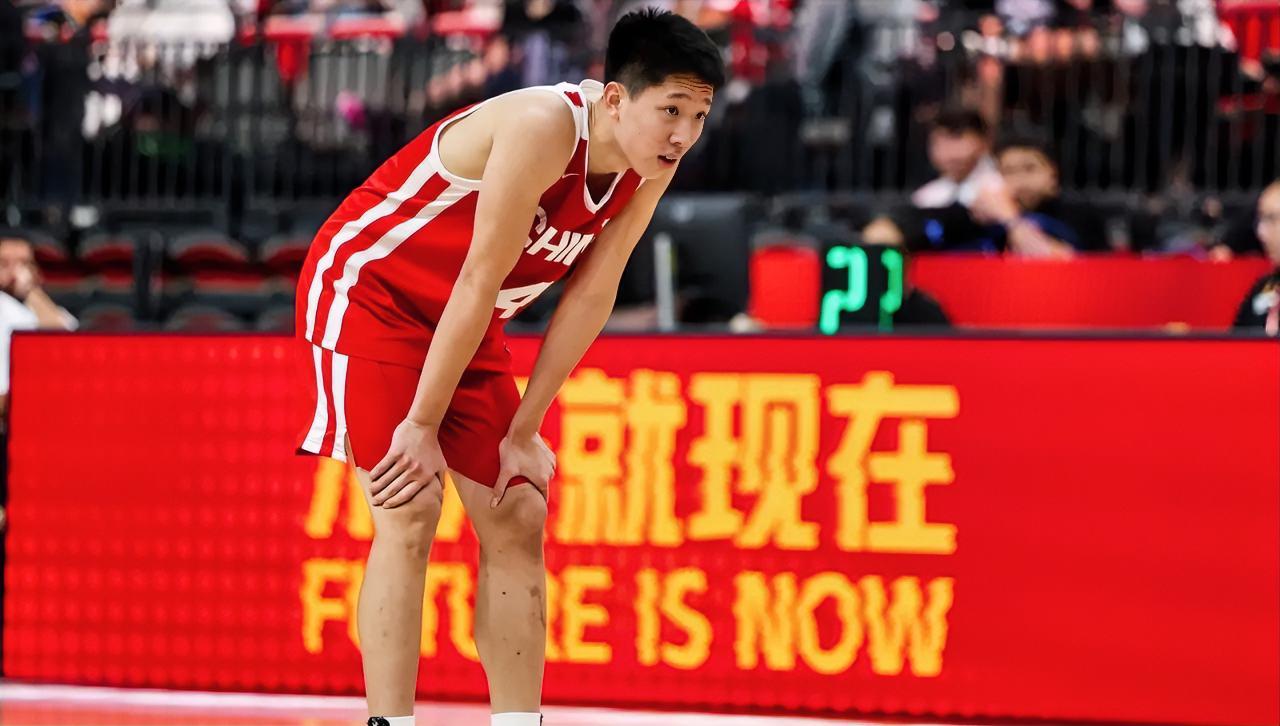 中国U18新星张宇辰真是球队的末节之王！在今天真理队以89‑86险胜凤凰队的比赛