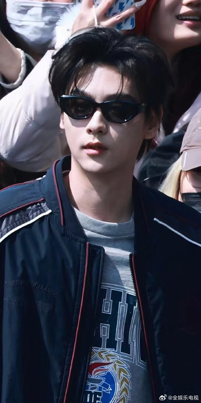 田栩宁胡一天F1活动状态田栩宁胡一天F1活动生图 来看看今天田栩宁、胡一天出席上