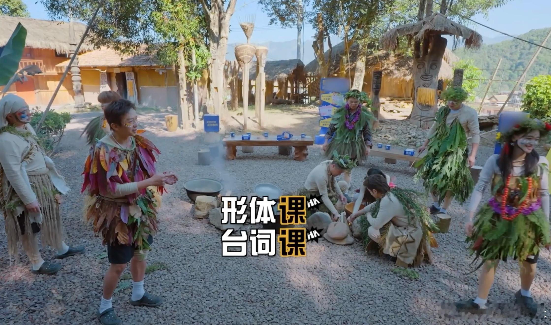 谁懂啊！邓超在五哈化身严格专业课老师，台词形体文学三连问，夏梦再优秀也得乖乖听话