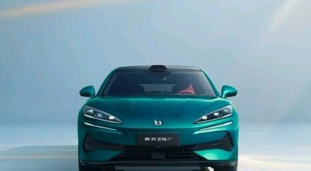 26.98万起腾势Z9GT交付！闪充5分钟，燃油车看呆电车补能焦虑？腾势Z9GT