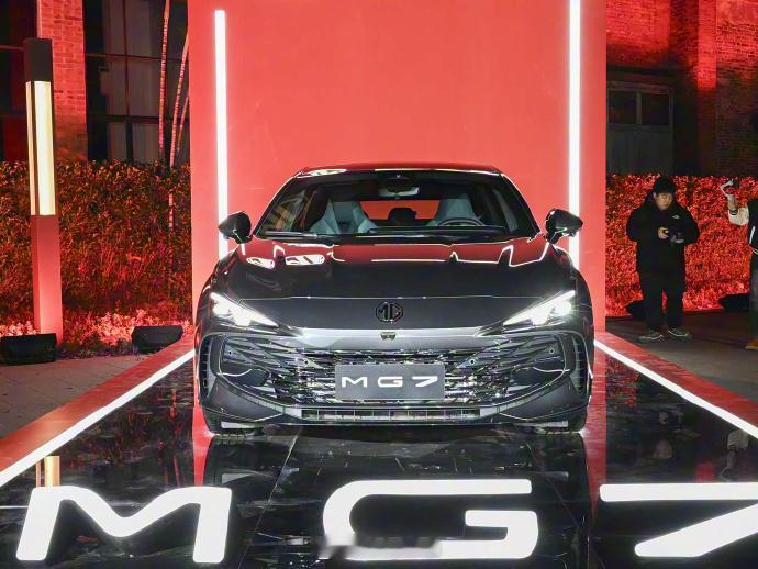 新款MG7 上市，限时补贴价区间为11.69-15.49万万元 MG7 选择在这