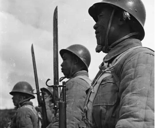 1943年，远征军预备2师收到日军的挑战书，约战在地盘关一决雌雄也决生死，副师长
