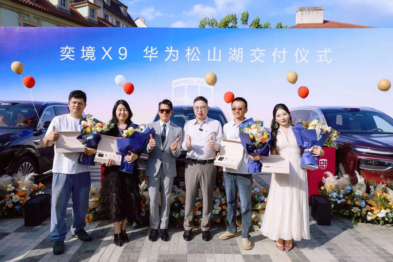 旗舰SUV的价值，在于兼顾驾驶者的驾驶乐趣，与全车乘客的乘坐体验，二者的取舍，是