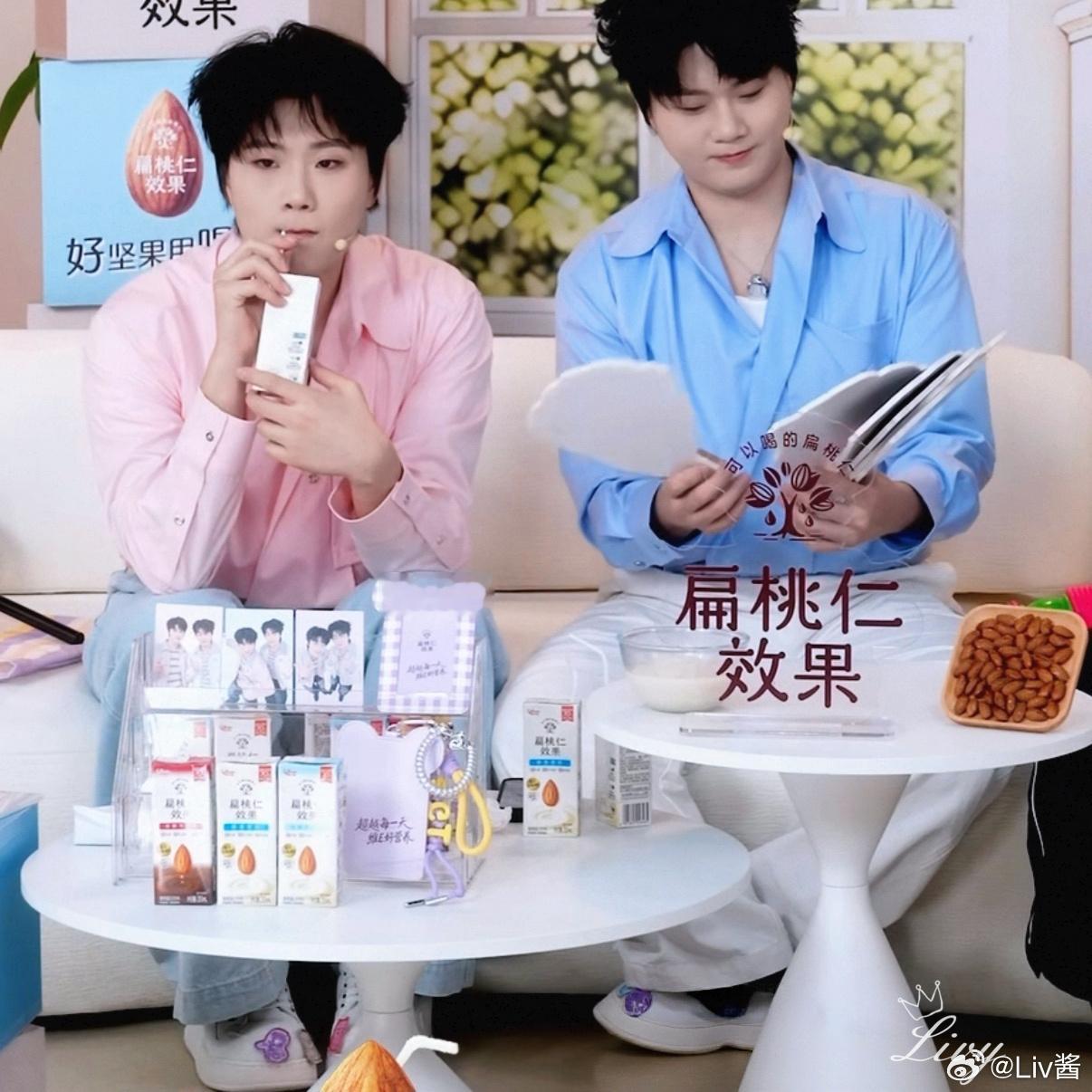 小脚脚～