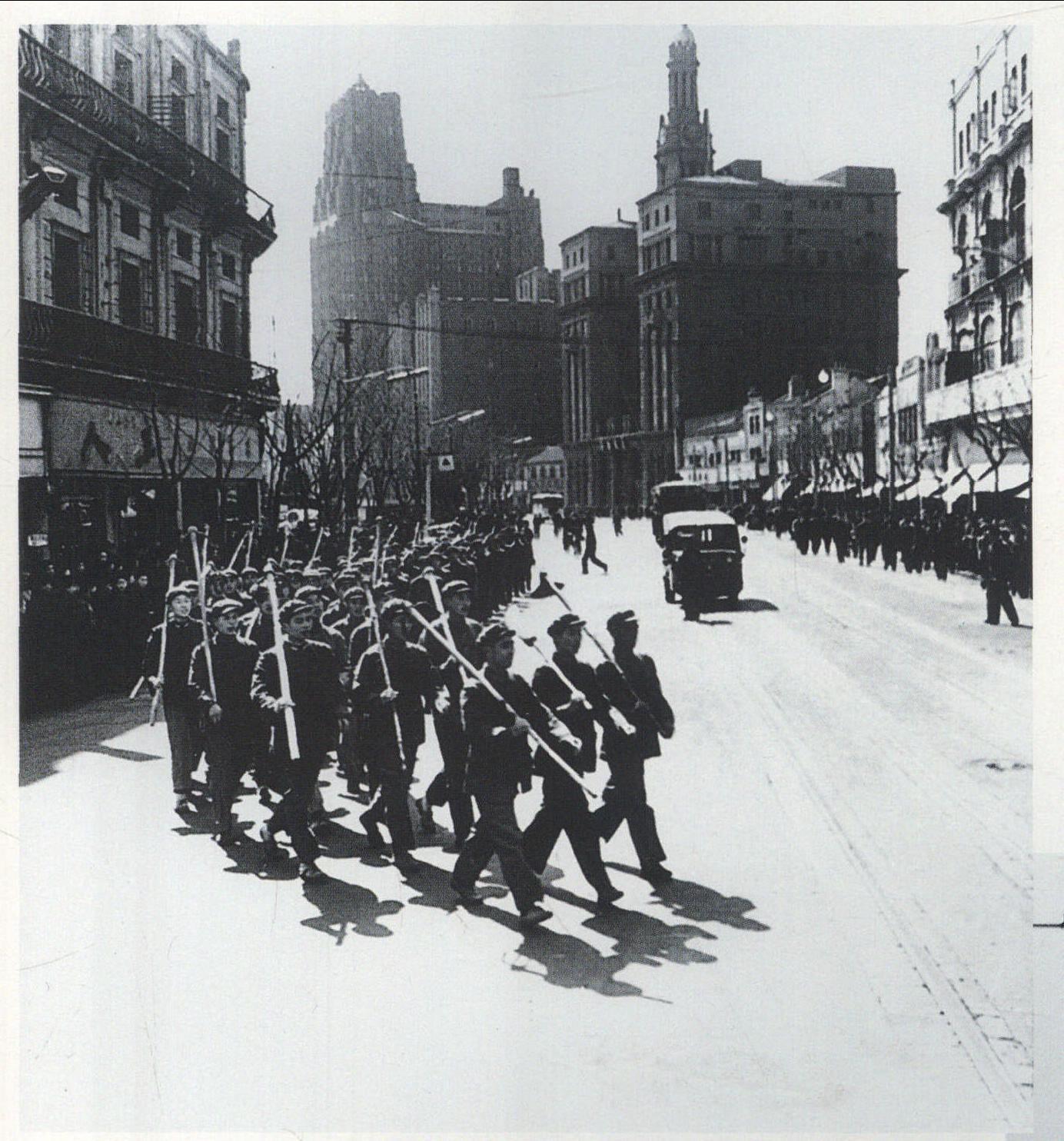 人民军队创建九十九周年！杂言诗·八连颂毛泽东 1963年8月1日好八连，天下传。