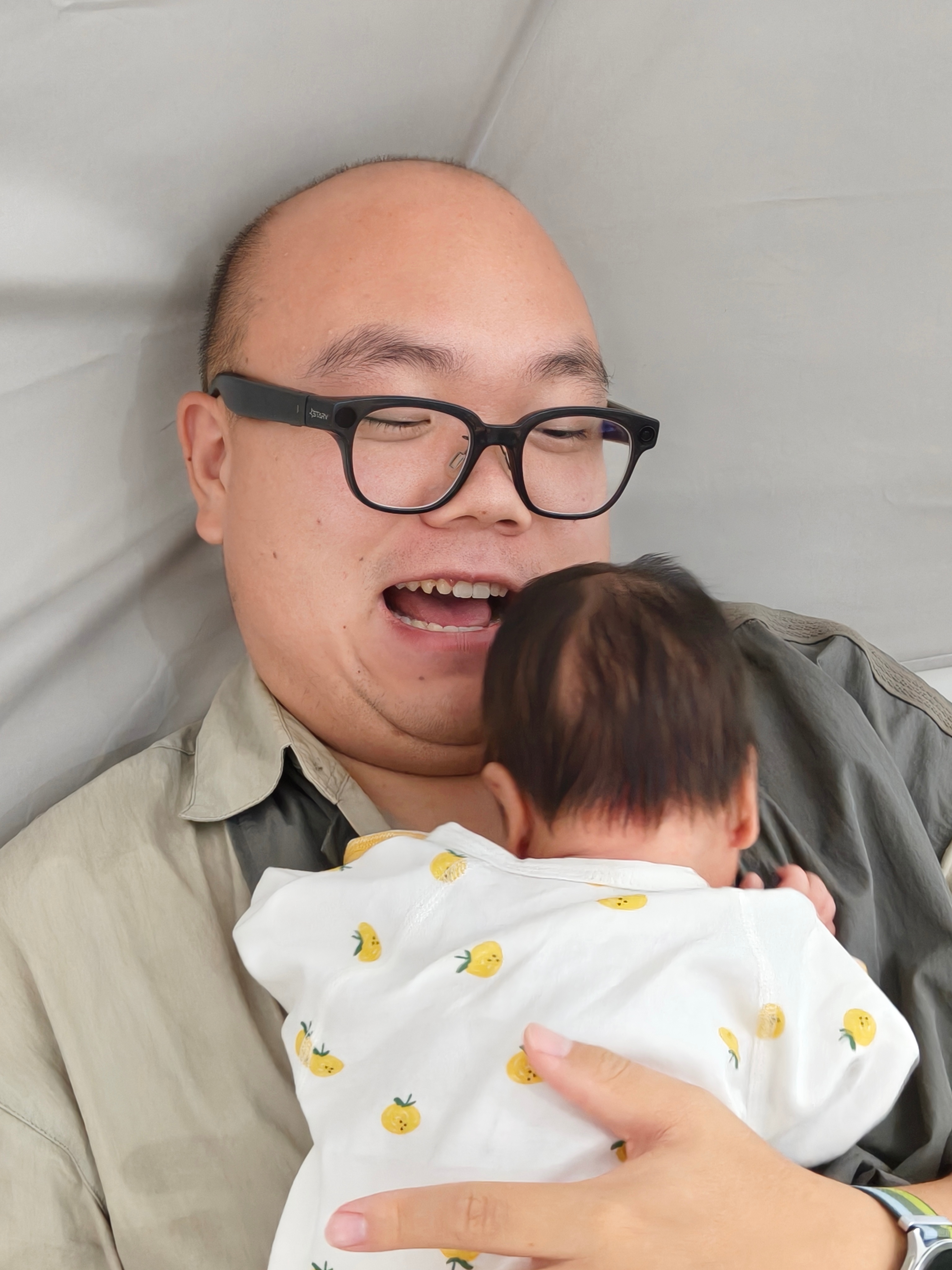 秋季最后一个节气要来了明天霜降，刚好也是小小亮满月的日子～本来我打算给他安排一组