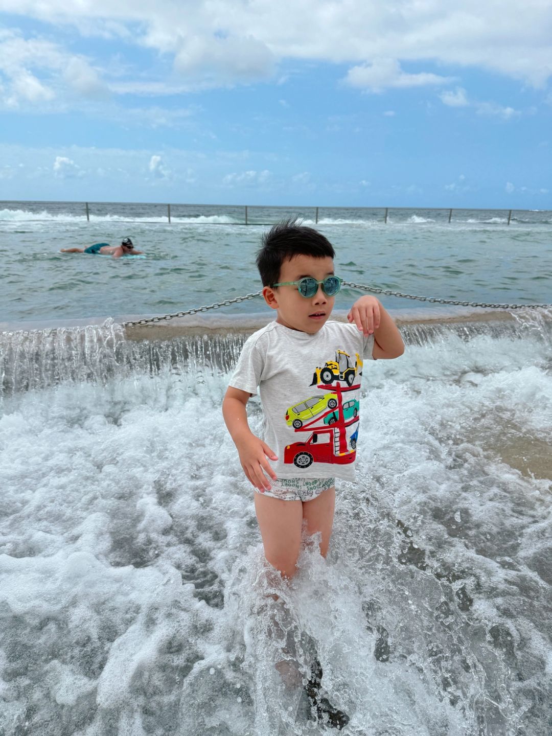 如果你也有儿子，请把他养得自由且生猛
