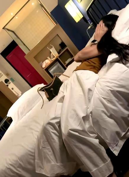 女子一条差评让婚姻破裂？如果不是媒体公开发布的信息，我就以为这个是谣言了。根据媒