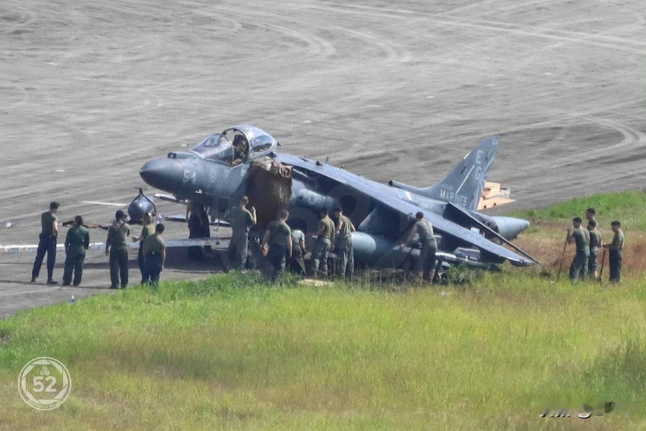 当地时间今天早些时候，美国海军陆战队一架 AV-8B 海鹞式攻击机在波多黎各罗斯