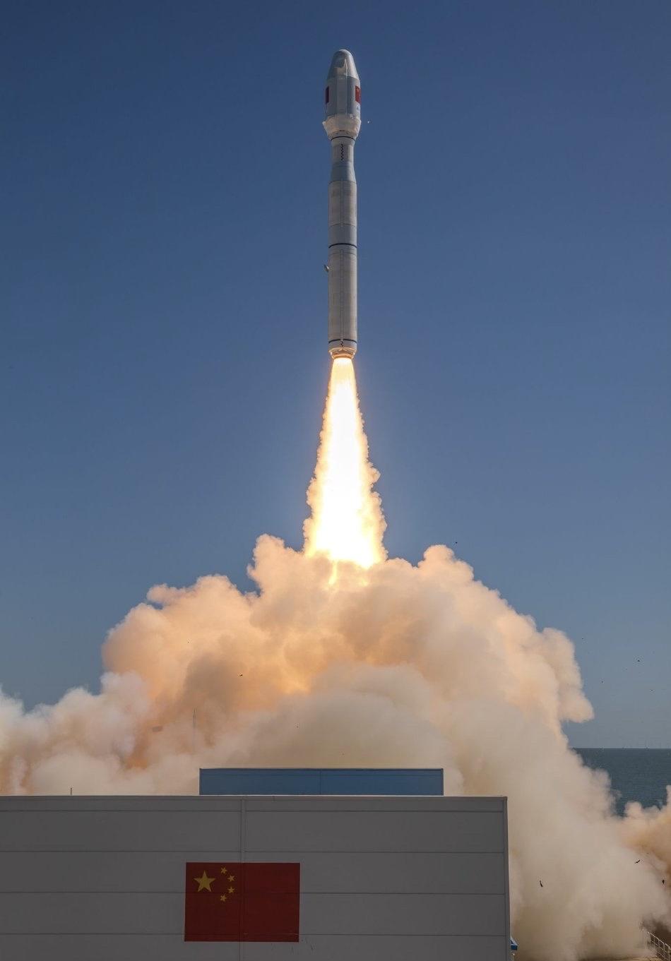 4月14日12时03分，我国航天事业再传捷报。在东风商业航天创新试验区，力箭一号
