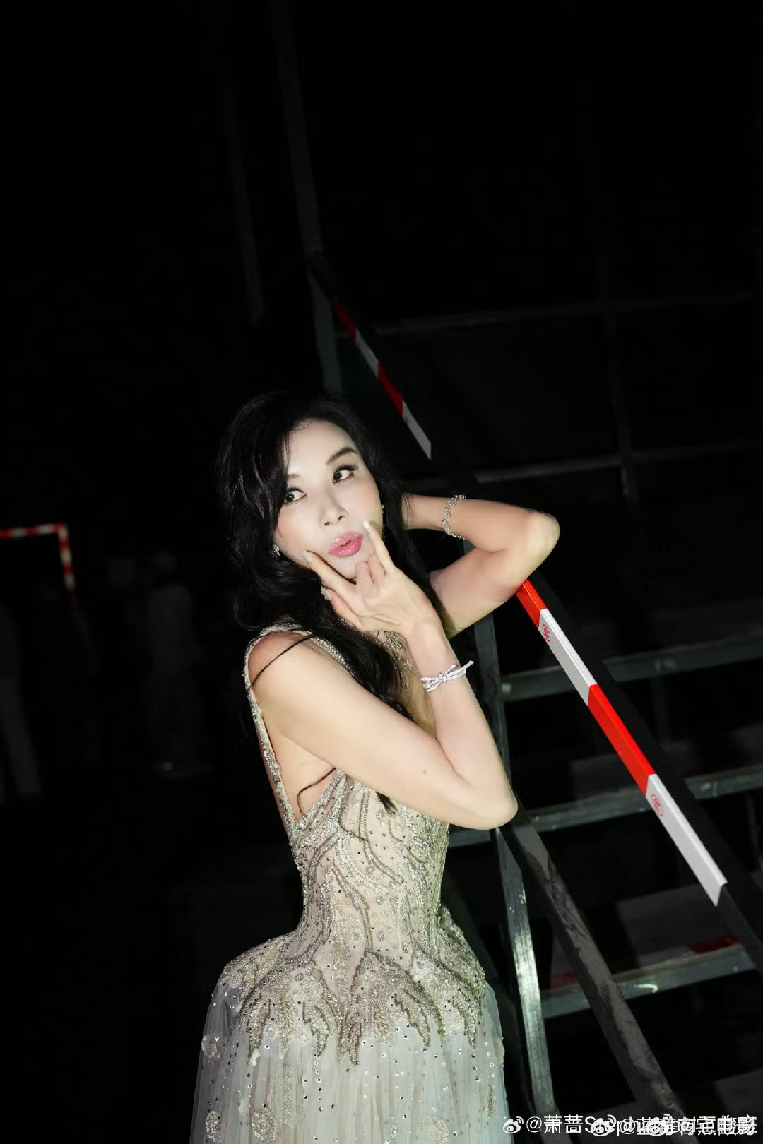  萧蔷萧蔷开放的上古神登乘风2026 看完直接笑崩溃，萧蔷也太有综艺感了 