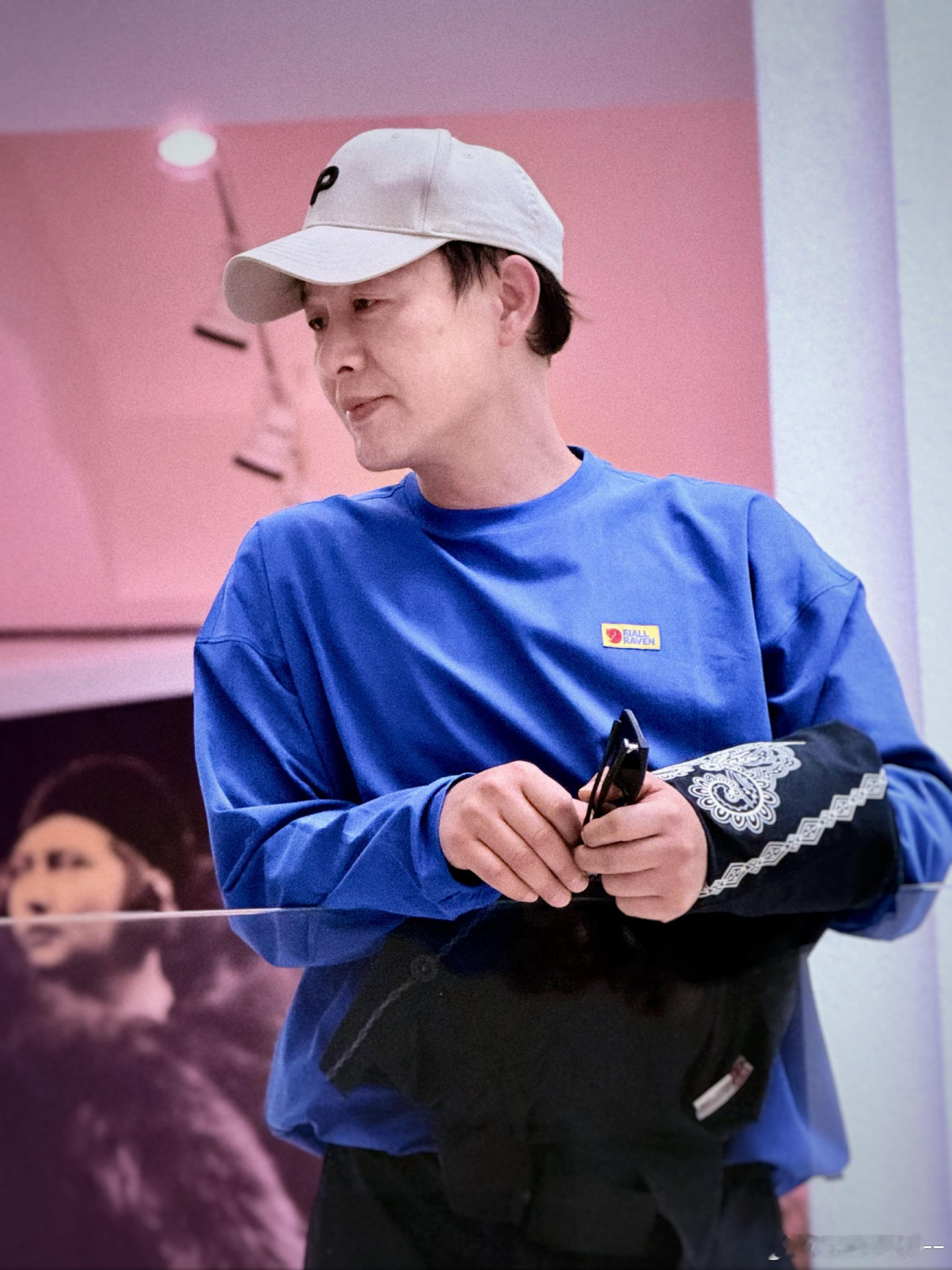 张颂文[超话] 真棒👍🏻，好养眼。[期待][期待][期待]张颂文 ​​​