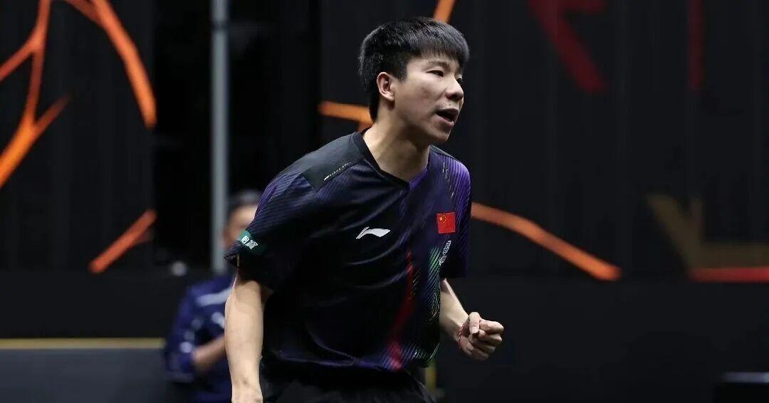 WTT中国大满贯迎来重磅看点，梁靖崑伤休四个月之后正式复出，迎来首场单打对决。梁