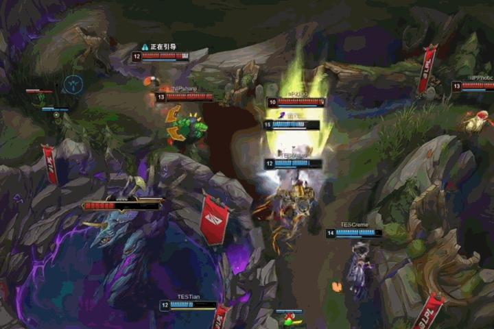 经典画面啊TES，遇事不决打大龙[笑cry]#TES对战NIP##游戏233# 