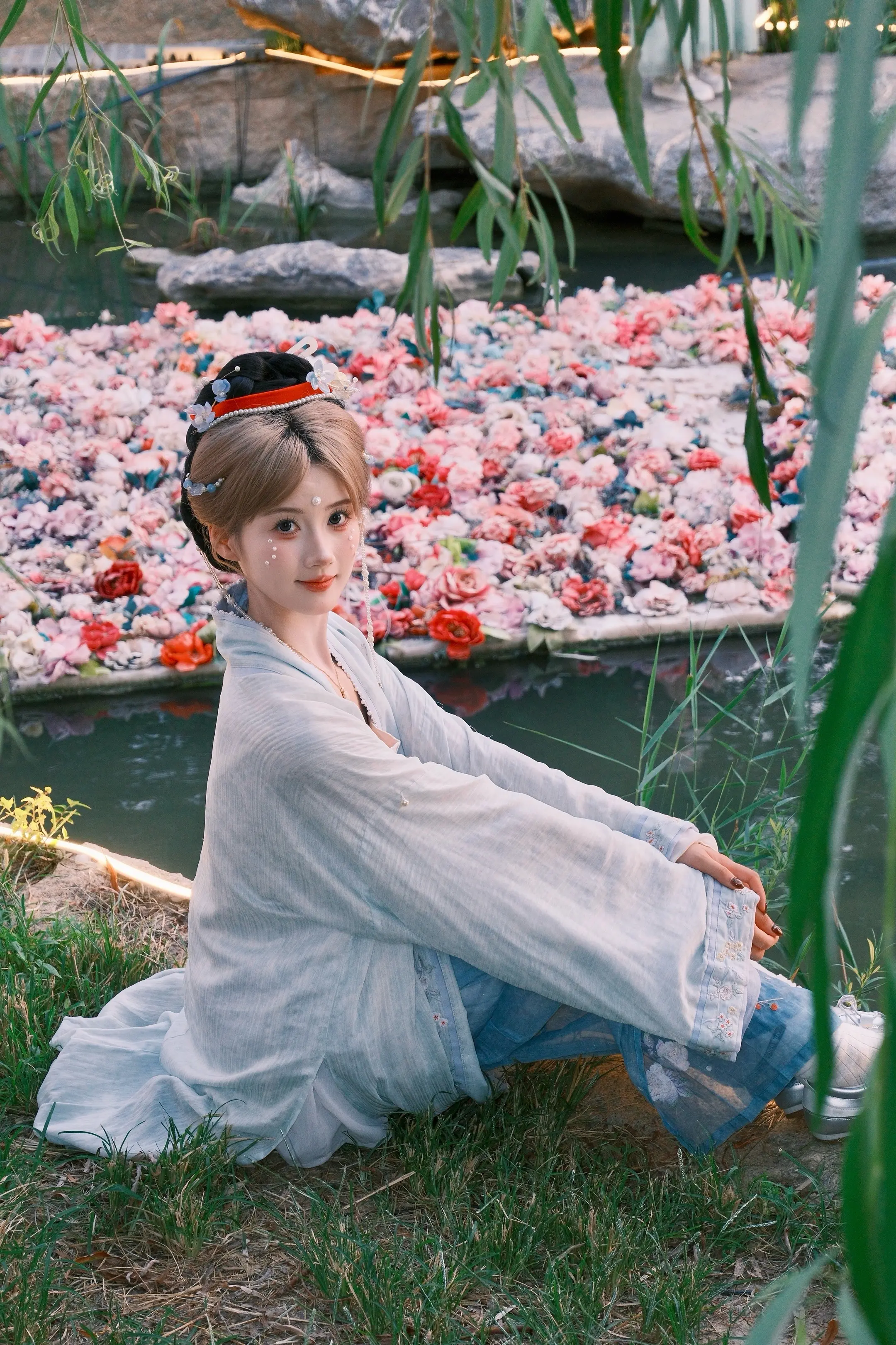 我一直在等待幸福降临 但其实幸福早已降临在我身上