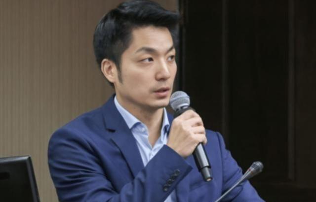 台北市市长蒋万安曾宣称，如果大陆继续在台海进行军机绕台和军演台北市市长蒋万安曾宣