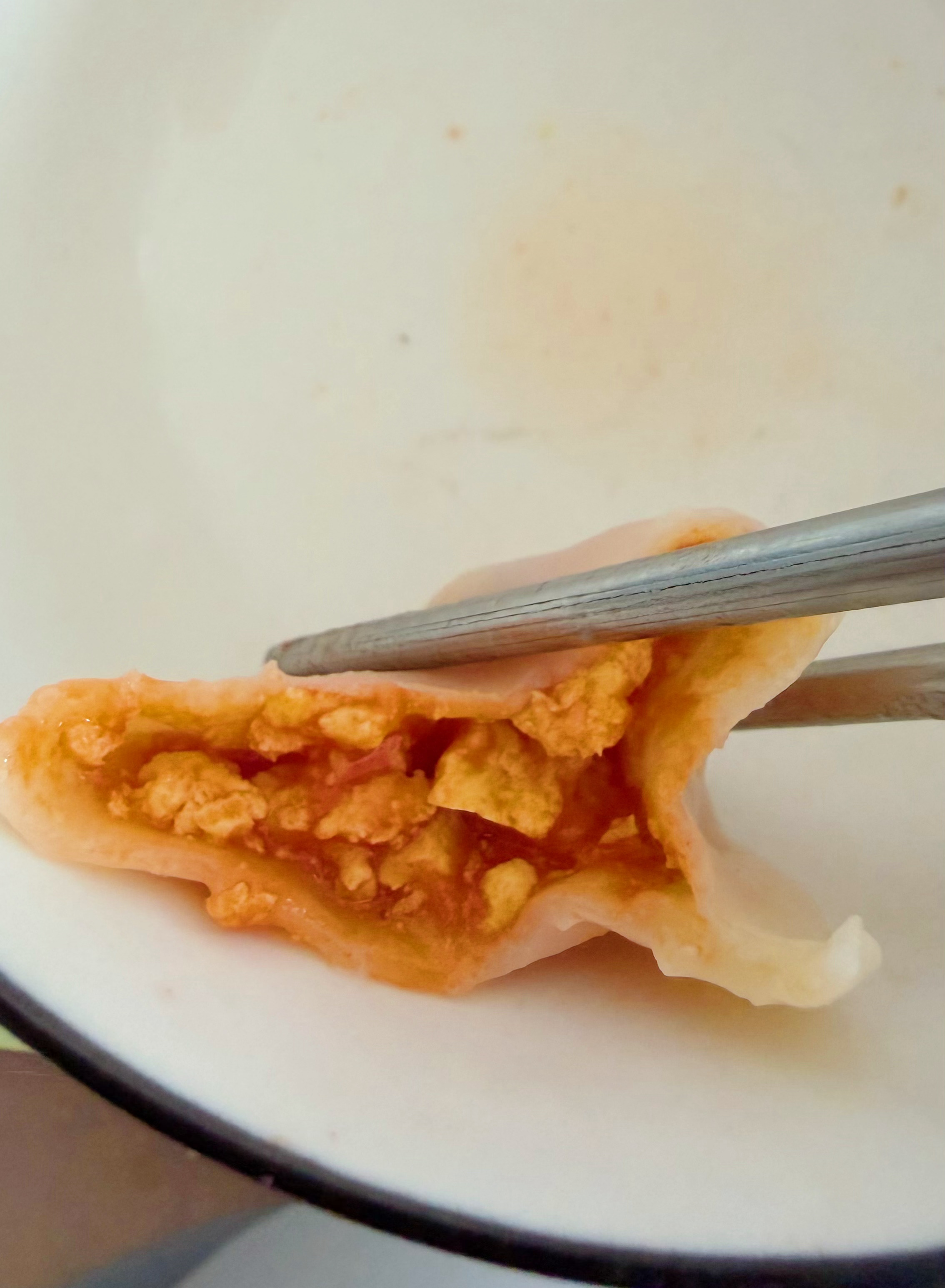 儿时喜欢的一家饺子馆，以做西红柿鸡蛋馅饺子出名，格外好吃，后传闻老板娘儿子在深圳