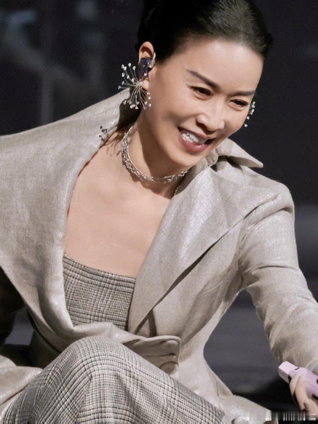 歌手可观性歌手2026九进七热血对战来袭，舞台氛围感瞬间拉满，精彩看点接连不断 