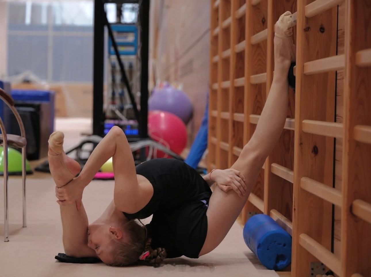 这恐怖的柔韧艺术体操