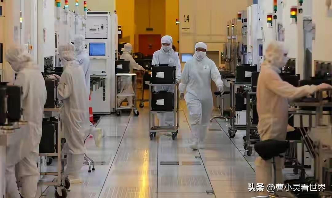 2026年的国产AI芯片圈，现在看就是场围着中芯N+2产线转的“抢座游戏”。
 