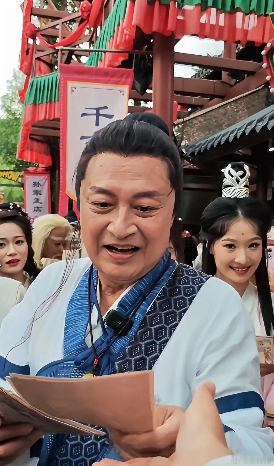 马景涛的心路历程：

1. 曾经的辉煌

"当年《倚天屠龙记》的'咆哮帝'，谁不