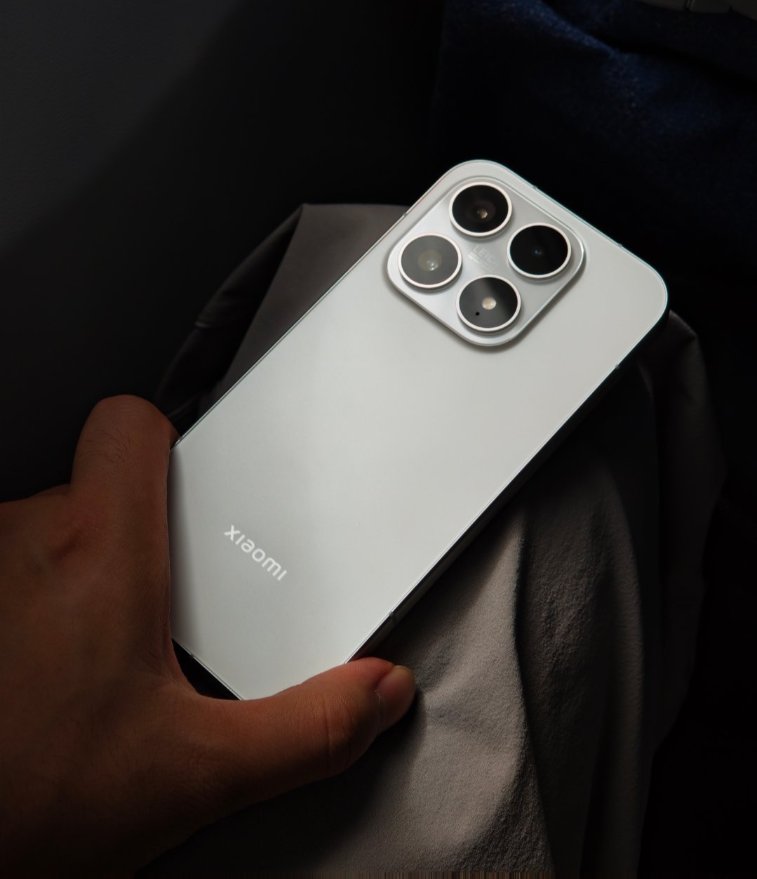 其实我用着小米17标准版真的挺好的，整机功耗控制非常优秀，电池给得够大所以续航完