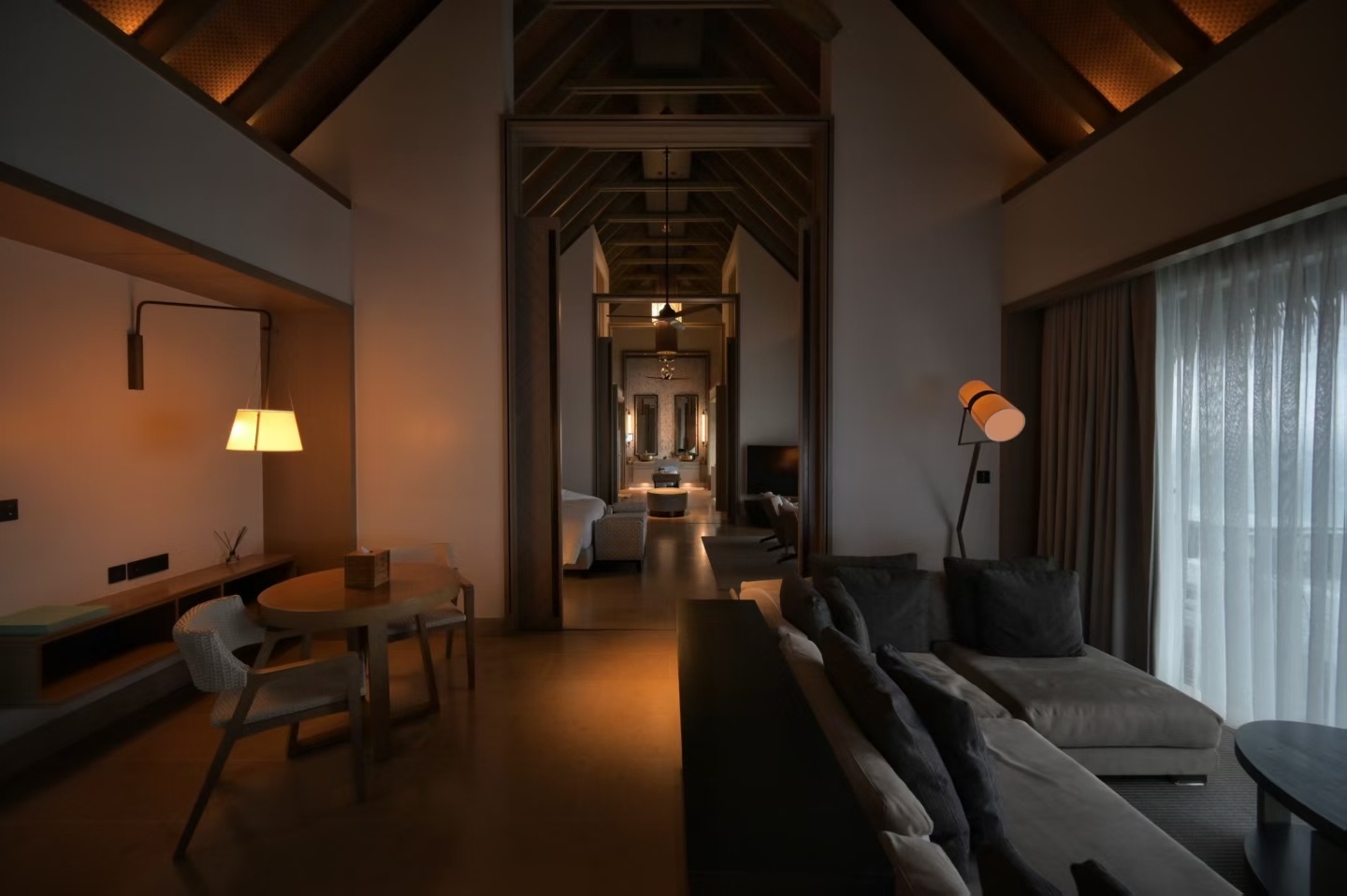 最好的投资就是投资自己！投资自己最好的方式，就是请最顶级的高手吃饭！花个几万，几