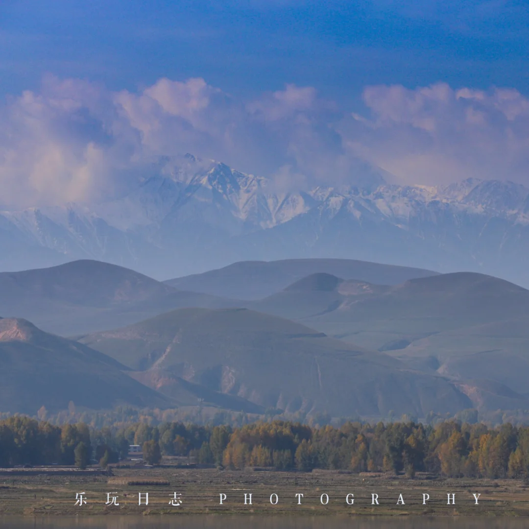 甘肃祈连山下的天梯山石窟始建于北凉。被当今史学界称为石窟鼻祖、石窟源头。因兴建黄