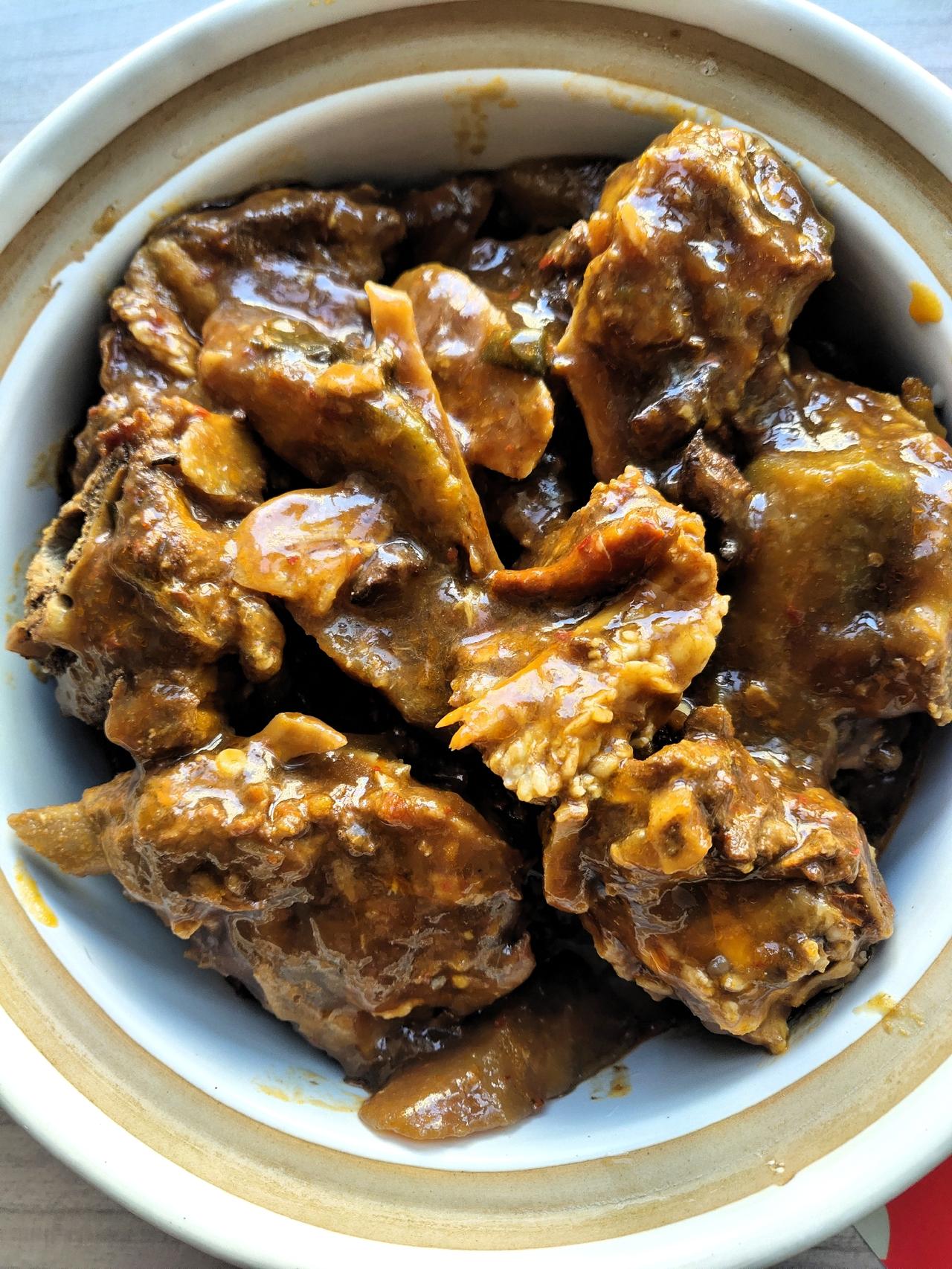 大年三十前一天是小年夜，南京女儿回娘家过年，明天大年夜正日子，南京媳妇去婆家忙年