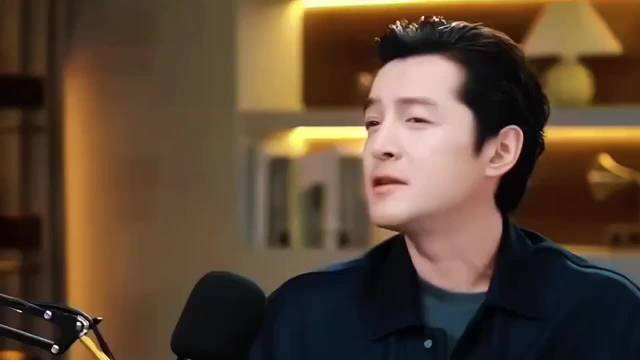 胡歌终于说实话了！
原来当初选择给杨紫作陪也是这个原因吧
连他都没有选择剧本的机会
更别说其它人
现