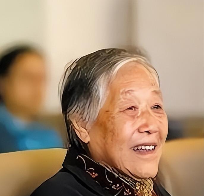 1971年，一老农民贪便宜，娶了一个不要彩礼还比自己小10岁的懒老婆。懒老婆不但
