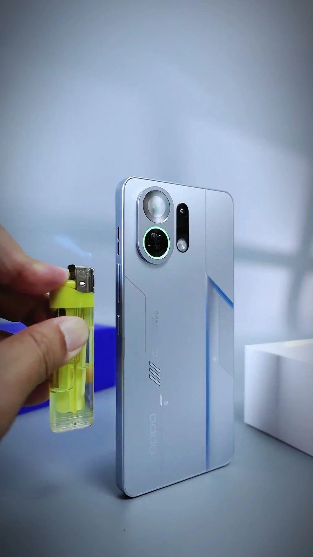 手机泡水也能吹冷风？
兄弟们！OPPO这次玩真的了！K13 Turbo系列首发「