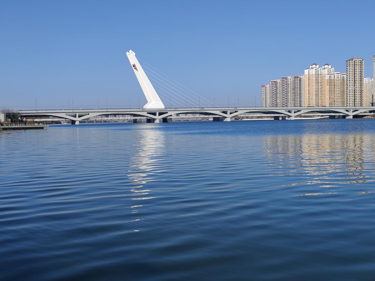 6S的标准是死的，通过反复前面的4S，形成第五个S（素养），就是按照标准做事的素