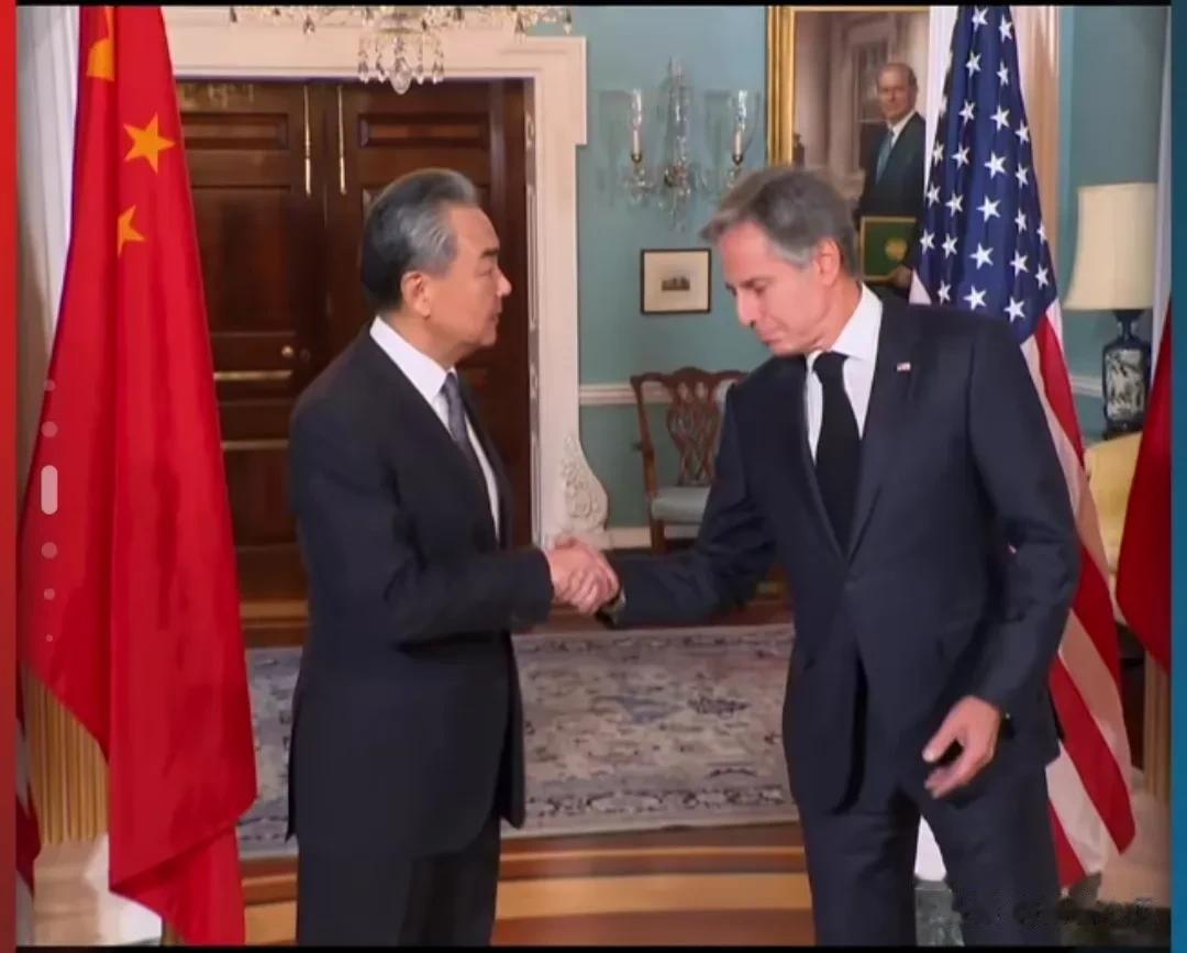 中美关系新时代来了，
王毅外交天团三天访美旅程，
分别会见美国国务卿布林肯，
美