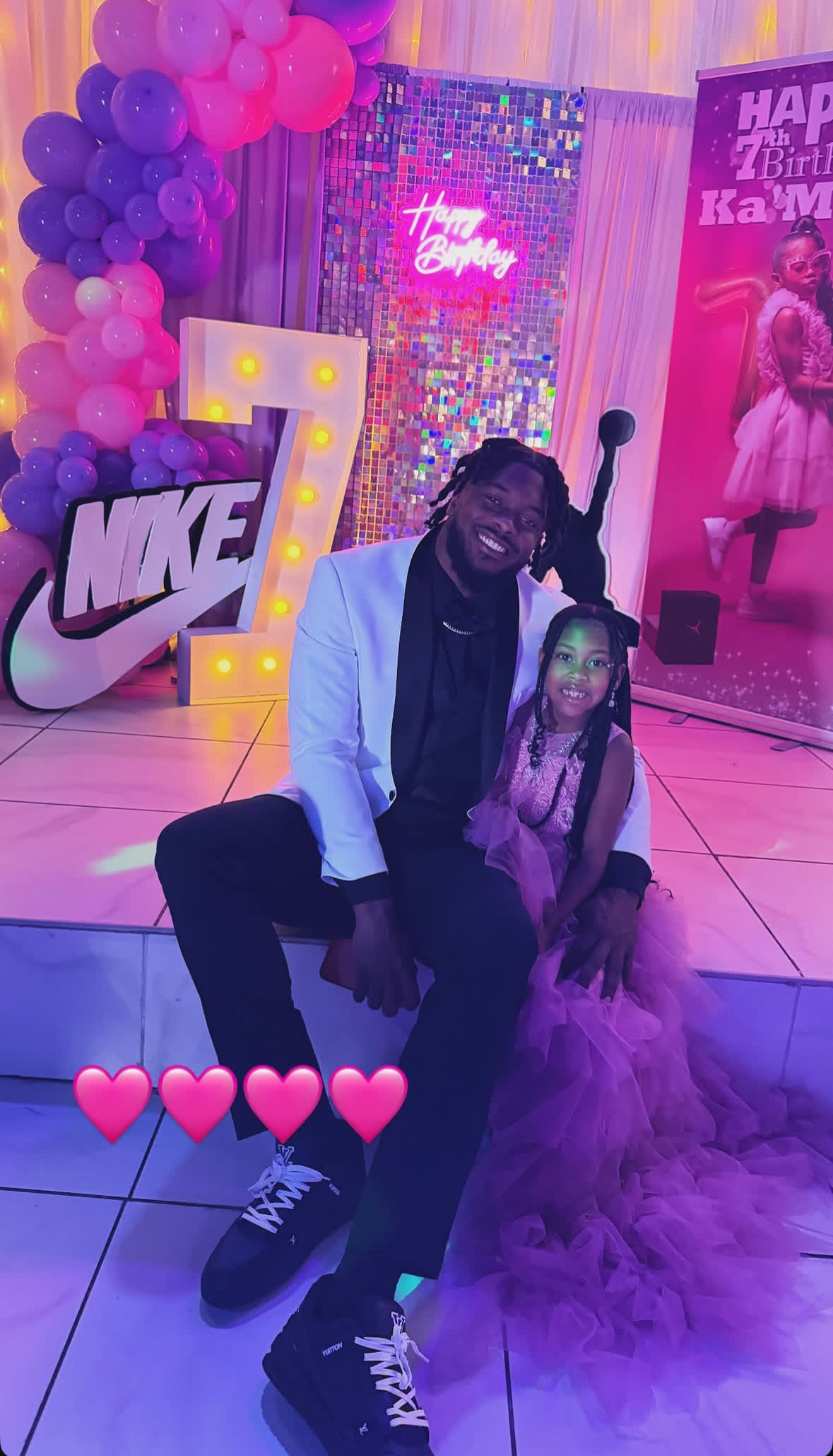 奥利弗更新在家为女儿举办七岁生日party 爱来自辽宁