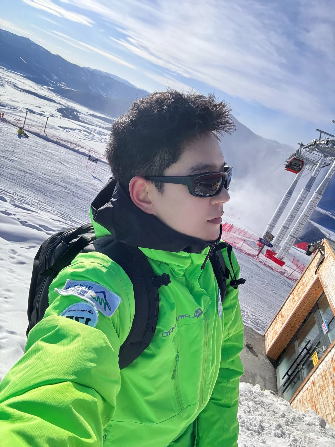 let‘s skiing ⛷️