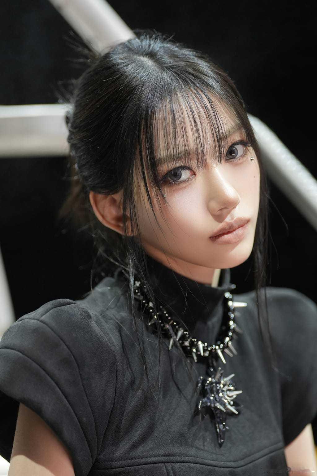 Behind Photos | (DDI RO RI) M/V 1 