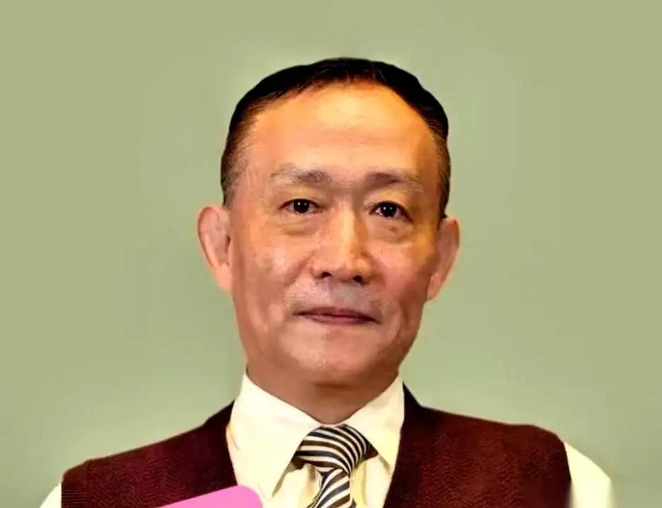 “新型大地主。”
一个学者，卢麒元，就用这五个字，给现在的电商平台定了性。他说，