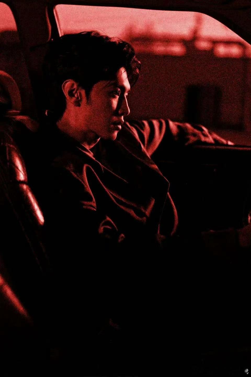 男明星微博之夜出图：邓为 陈哲远 丁禹兮 邓为 陈伟霆率先出图风格完全不一样嘞微