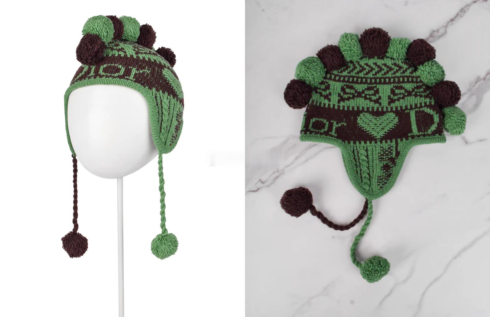 蕾哈娜被拍到带着六个月大的女儿Rocki Irish现身巴黎👇小女孩穿着Dio