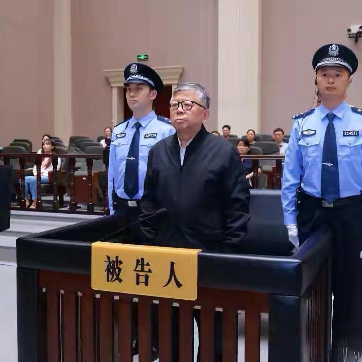 22亿赃款有多夸张？巨贪杨有林藏钱手段藏不住了

曝光南京贪官杨有林，受贿 22