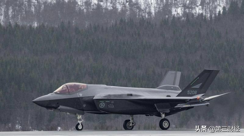 遭光电红外传感器锁定，美军隐形战机被伊朗击中

央视新闻3月21日，引述军事观察